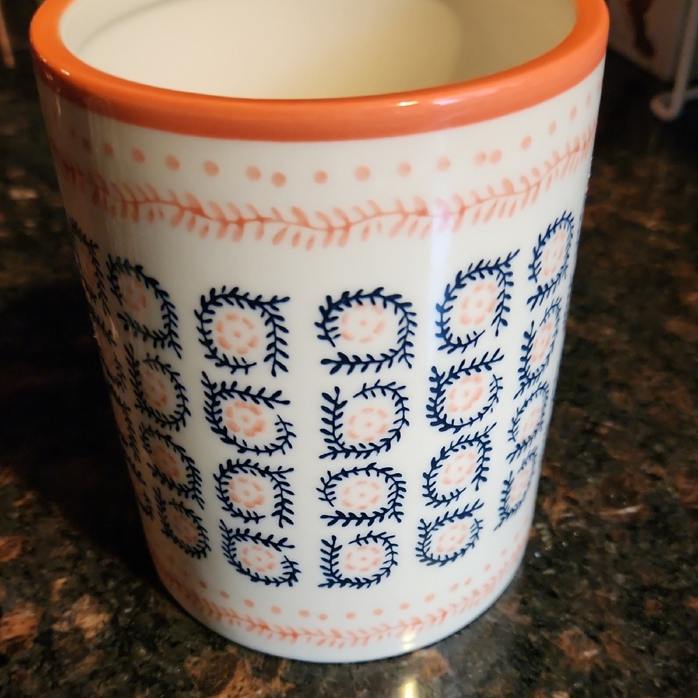 Threshold Ceramic Utensil Holder with Navy and Coral Motif